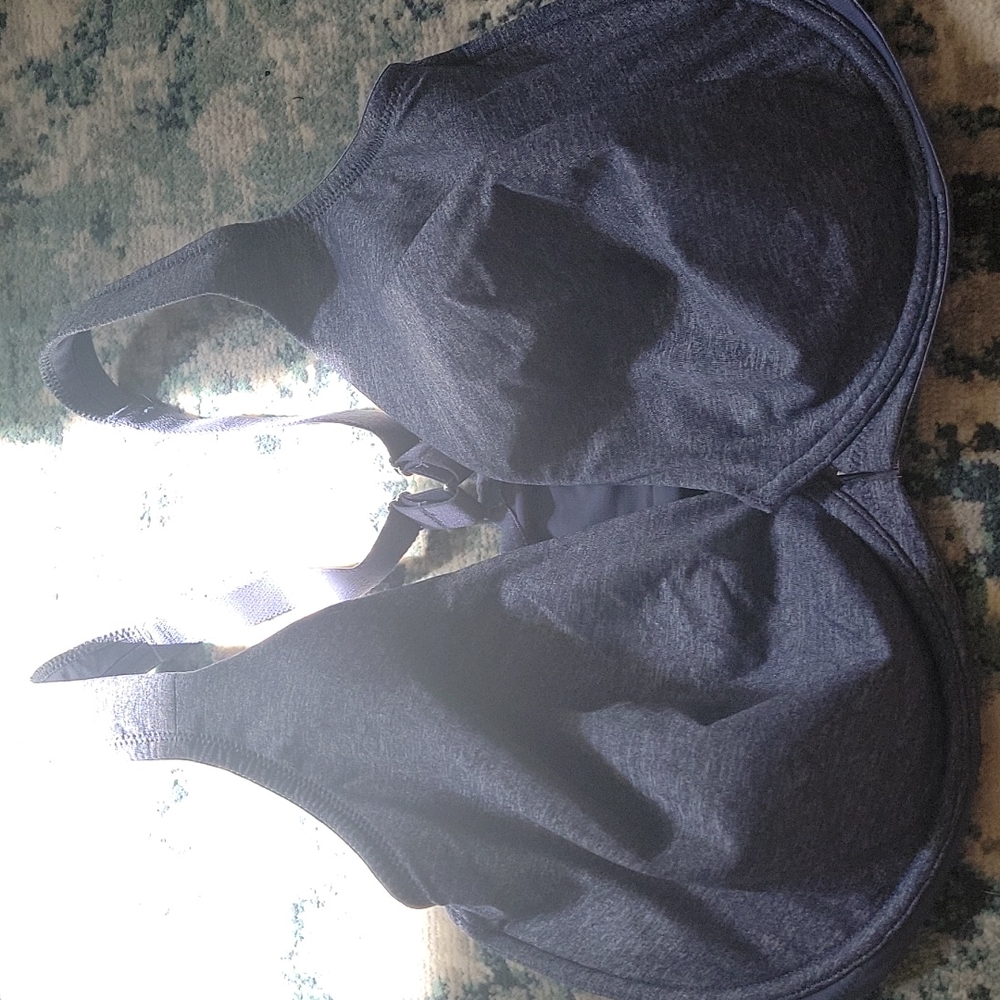 Front clasp bra